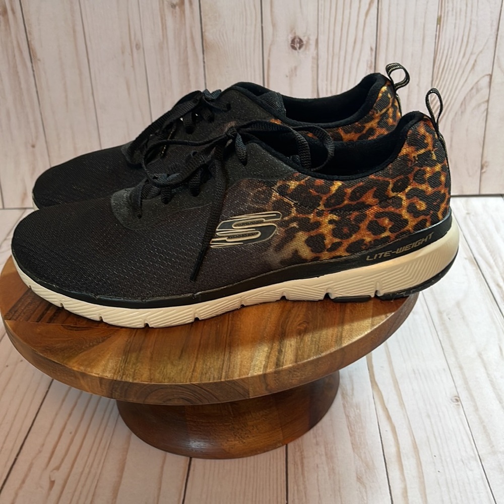 Skechers Memory Foam Air Cooled Athletic Shoes